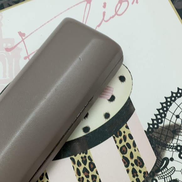 FREE BCBGMaxazria Eyeglasses Hardcase - Picture 6 of 8